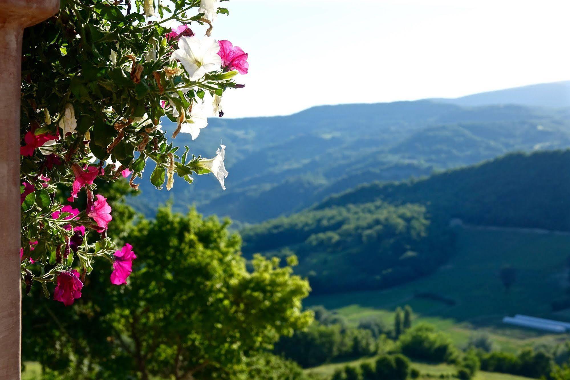 Borgo Di Gallano Valtopina エクステリア 写真